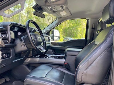 2023 Ford Super Duty F-250 SRW LARIAT