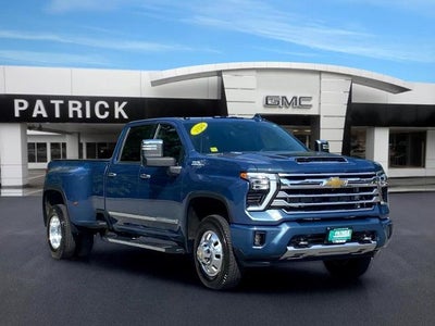 2025 Chevrolet Silverado 3500 HD High Country