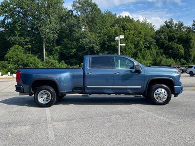 2025 Chevrolet Silverado 3500 HD High Country