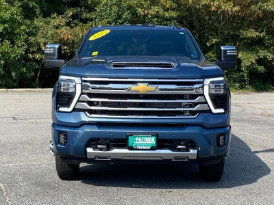 2025 Chevrolet Silverado 3500 HD High Country