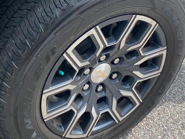 2023 Chevrolet Colorado 4WD LT