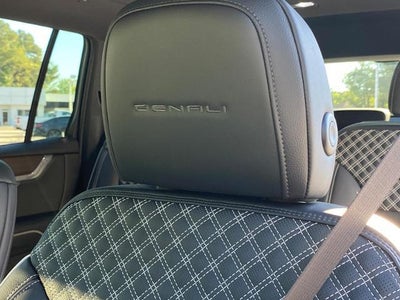 2027 GMC Acadia AWD Denali