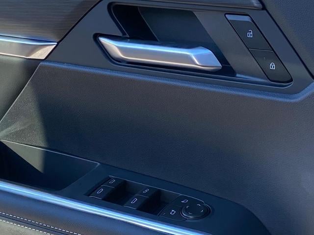 2027 GMC Acadia FWD Elevation