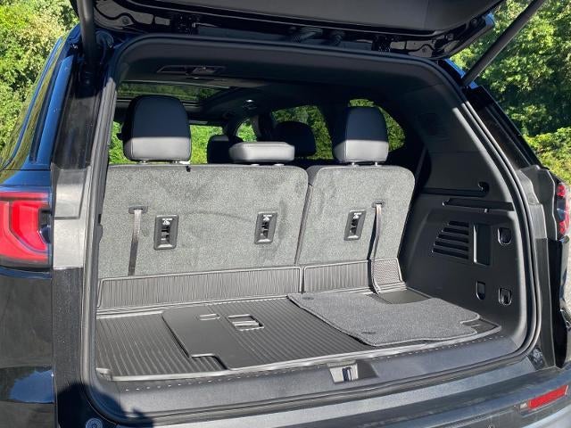 2027 GMC Acadia FWD Elevation