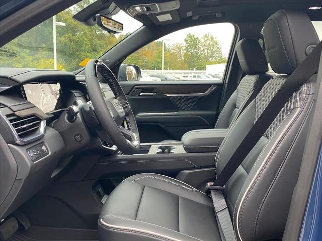 2026 GMC Acadia FWD Denali