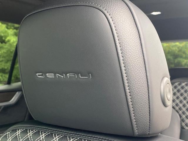 2026 GMC Acadia AWD Denali