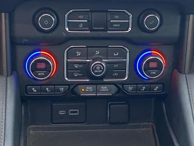 2022 Chevrolet Suburban High Country