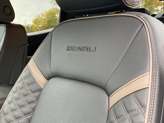 2025 GMC Canyon 4WD Denali
