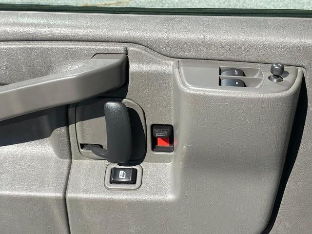 2024 GMC Savana Cargo 2500 Base