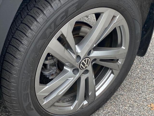 2024 Volkswagen Atlas Cross Sport 2.0T SEL R-Line