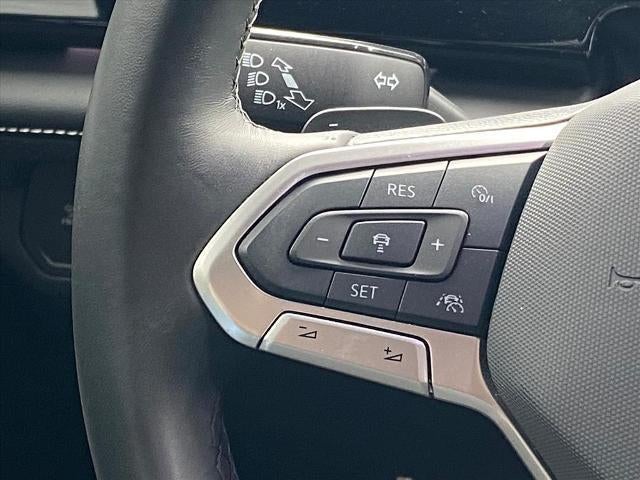 2024 Volkswagen Atlas Cross Sport 2.0T SEL R-Line